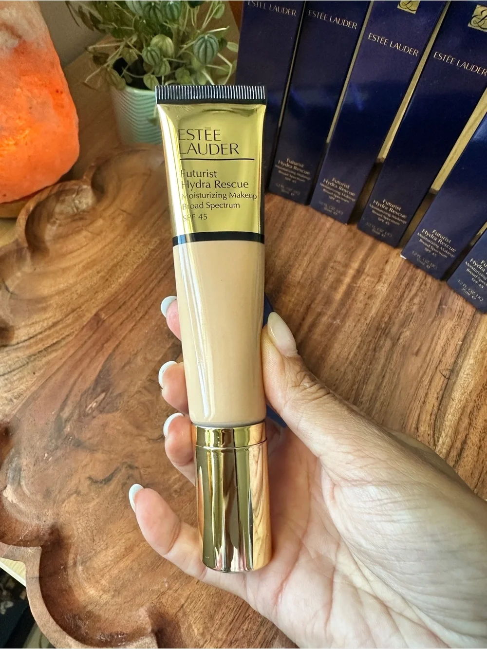 Estee Lauder Futurist Hydra Rescue Moisturizing Makeup 3W1 TAWNY